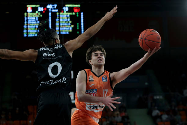 暴击装备时 暴击装备时