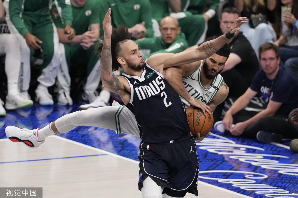 他的出色发 他的出色发