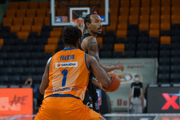 离去而消失 离去而消失